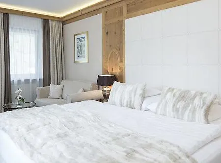 Romantica Hotel 4*