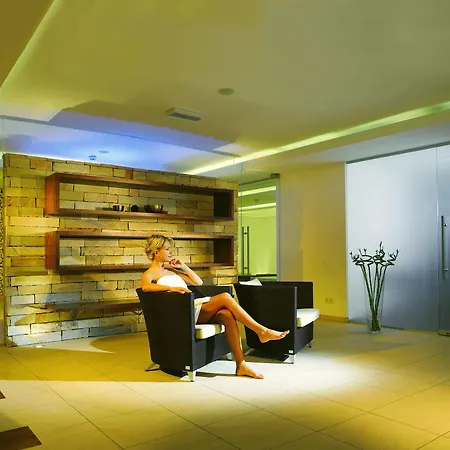 Hotel Romantica 4*